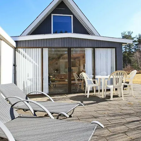 펜션 Three-bedroom Holiday In 5 *