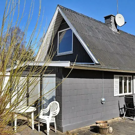Three-bedroom Holiday In 5 실케보르