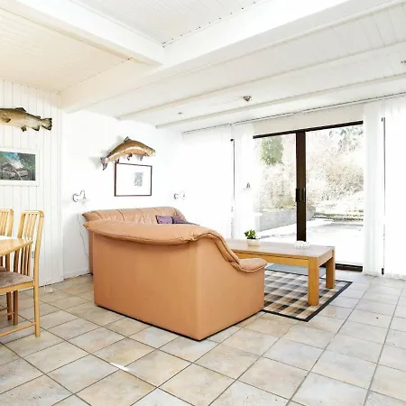 Three-bedroom Holiday In 5 펜션